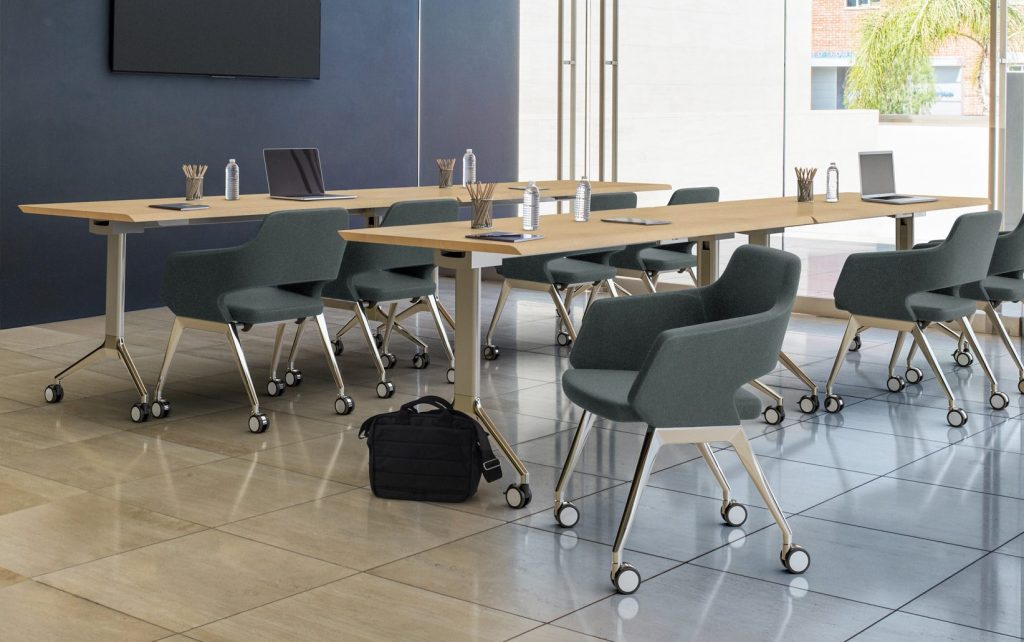 Flirt Nesting Guest Chair